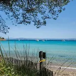 Mazet Gaspard Climatise Pour 7 Personnes Sur Le Domaine De Valcros A Les-maures לה-לונד-לה-מורה