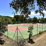 Mazet Gaspard Climatise Pour 7 Personnes Sur Le Domaine De Valcros A Les-maures וילה