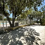 Mazet Gaspard Climatise Pour 7 Personnes Sur Le Domaine De Valcros A Les-maures *